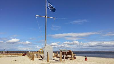 Sandee - New Suffolk Beach