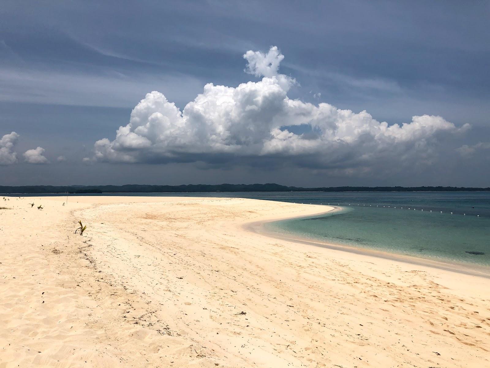 Sandee Daku Island Beach Photo