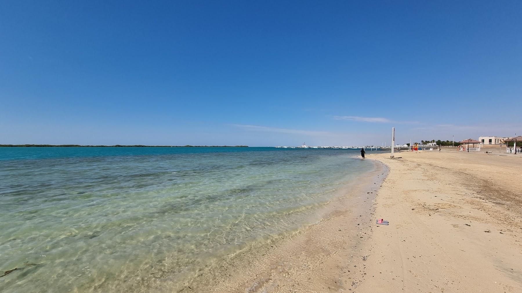 Sandee Thuwal Beach