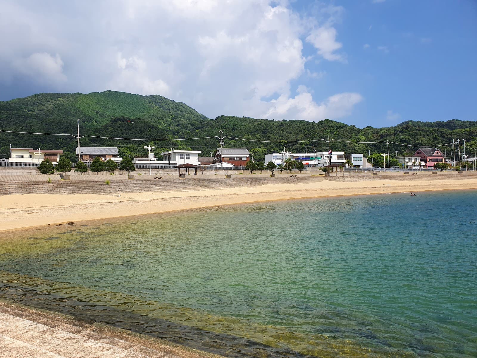 Sandee Susami Beach Resort Photo