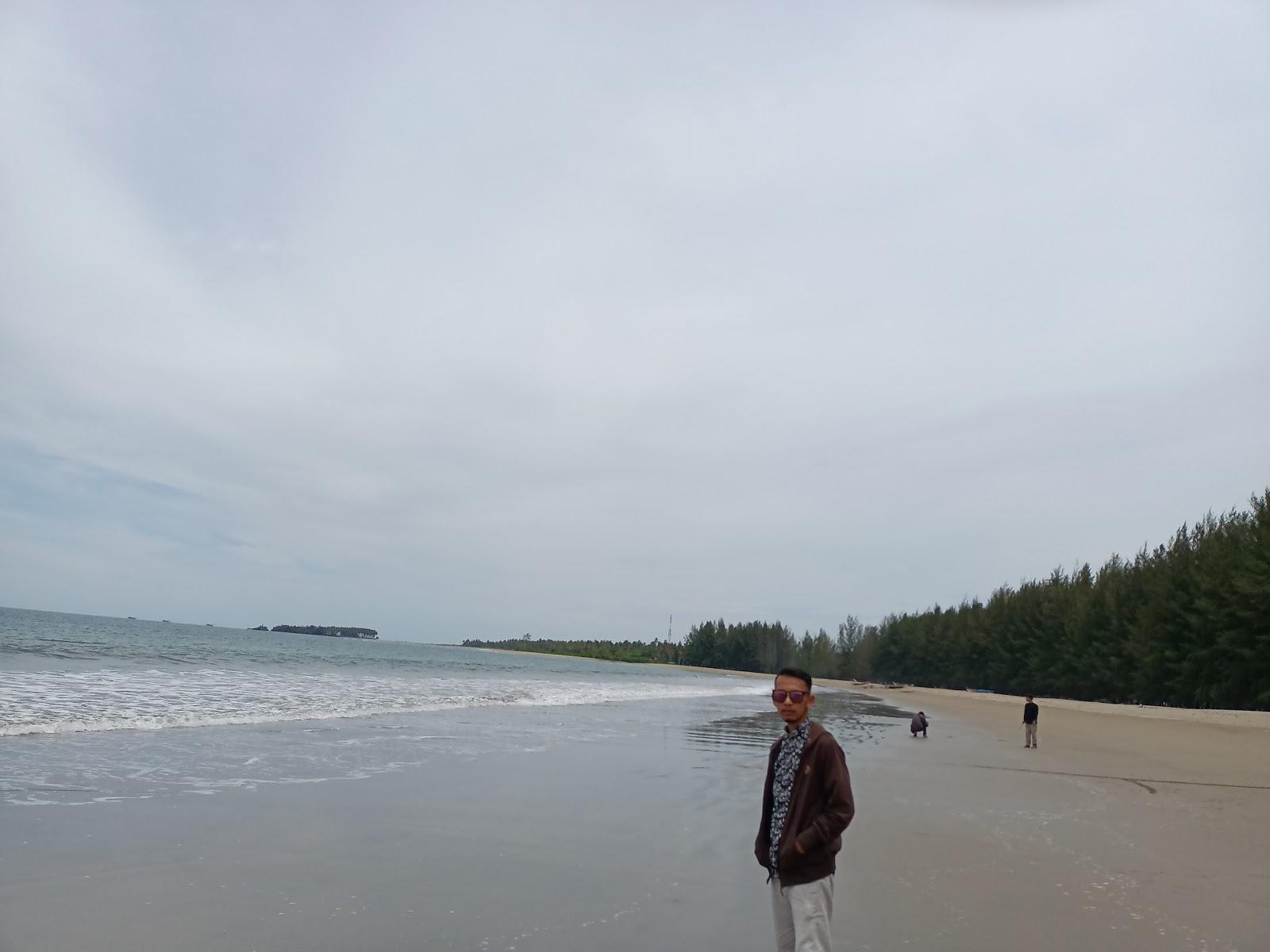 Sandee Pantai Tanjung Ru