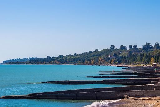 Sandee Tsitrusovani Beach Photo