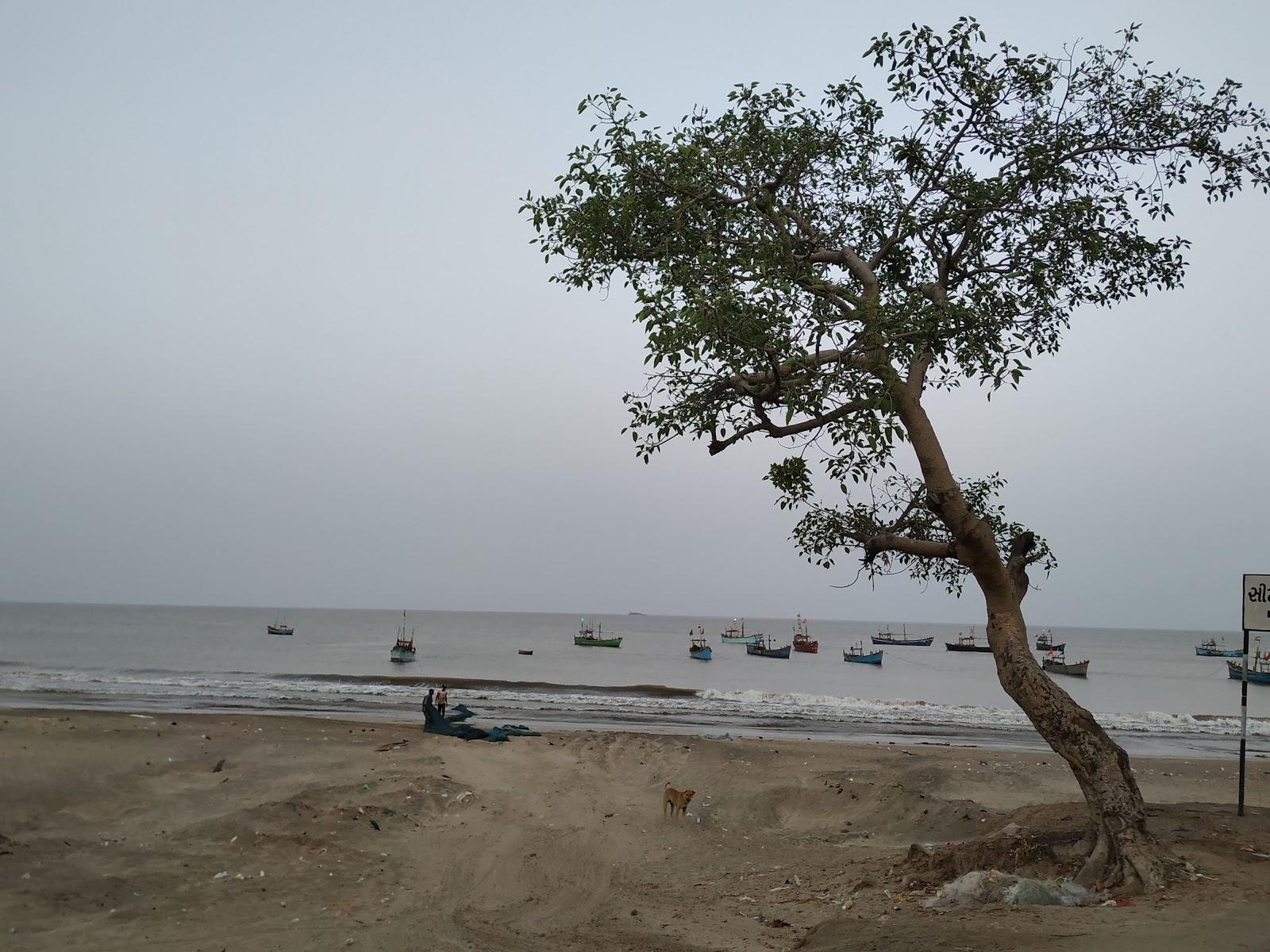 Sandee Simar Beach