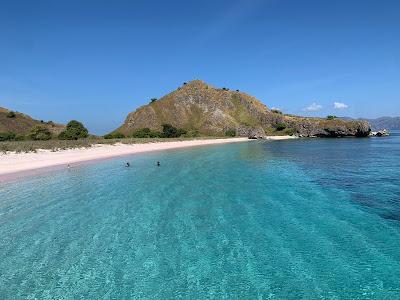 Sandee - Padar Pink Beach