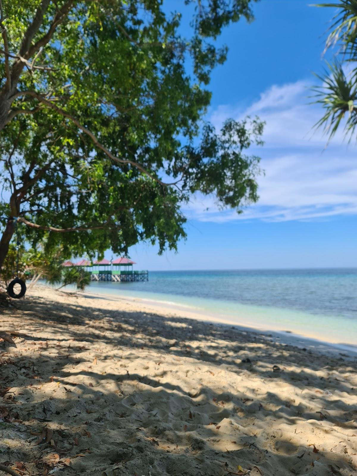 Sandee Pantai Munu