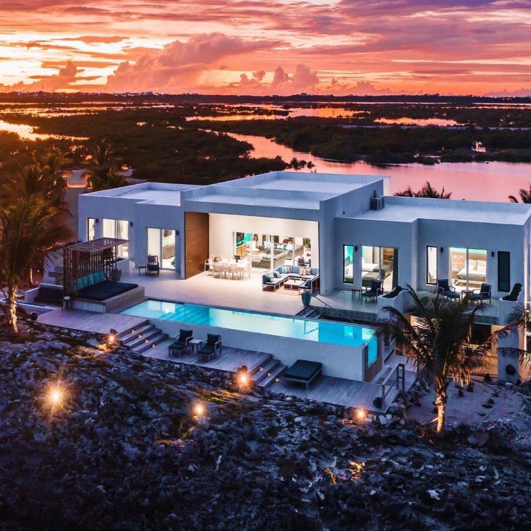 Sandee Tip Of The Tail Villa