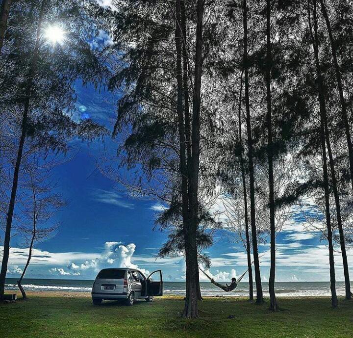 Sandee Pantai Naga Permai
