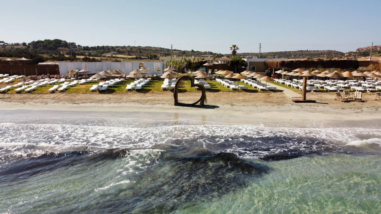 Sandee Mavi Beach Club