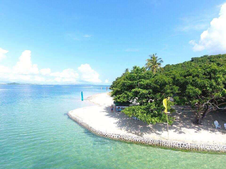 Sandee Hacienda Lahuy Island Resort