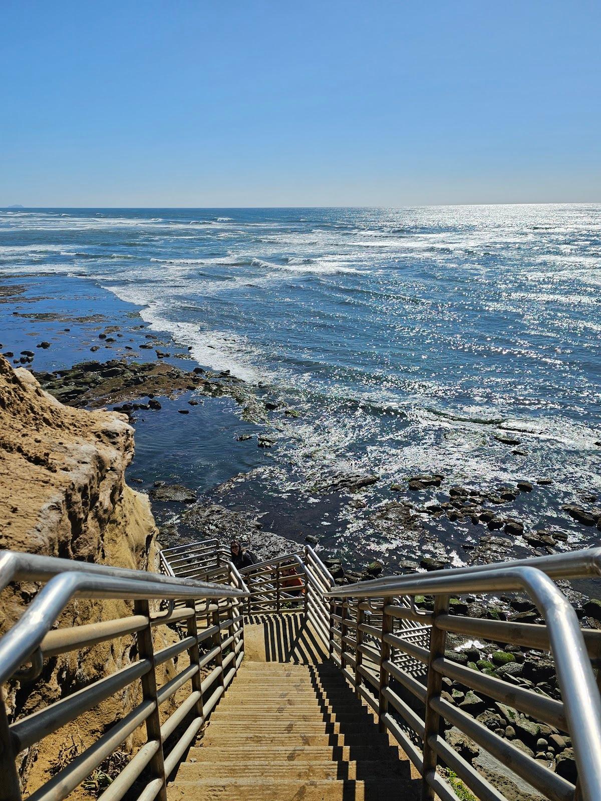 Sandee Stairs To The Sea B / O Park Inal