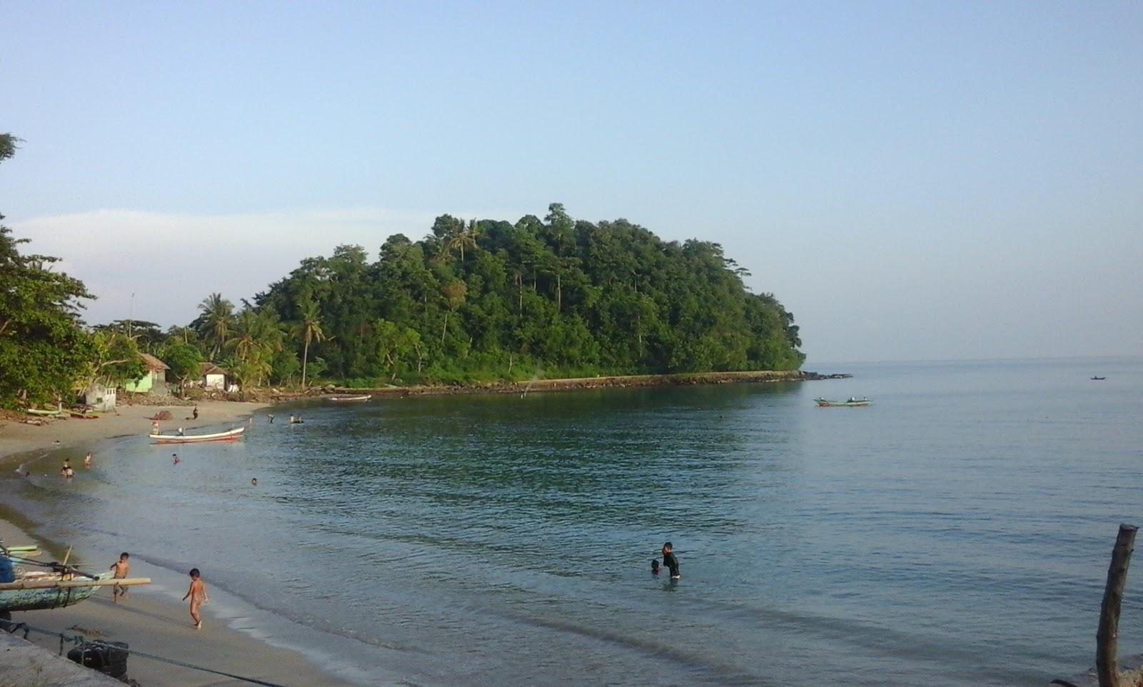 Sandee Pantai Wartawan Photo