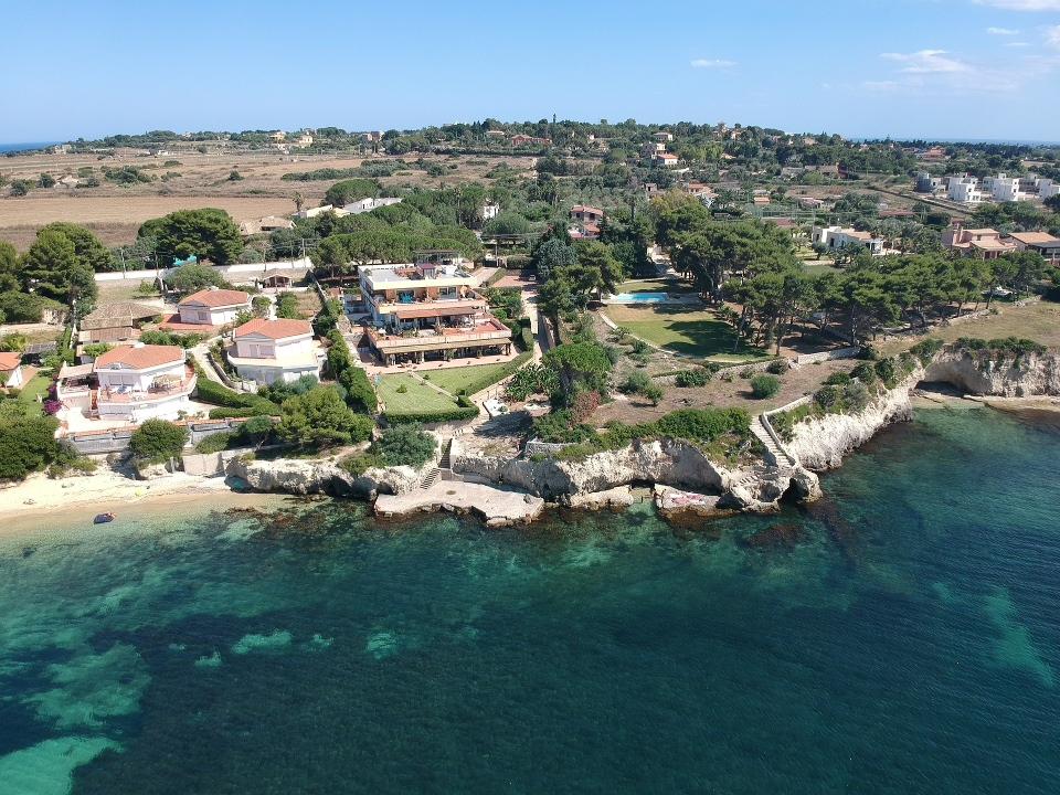Sandee Spiaggia Di Punta Carrozza