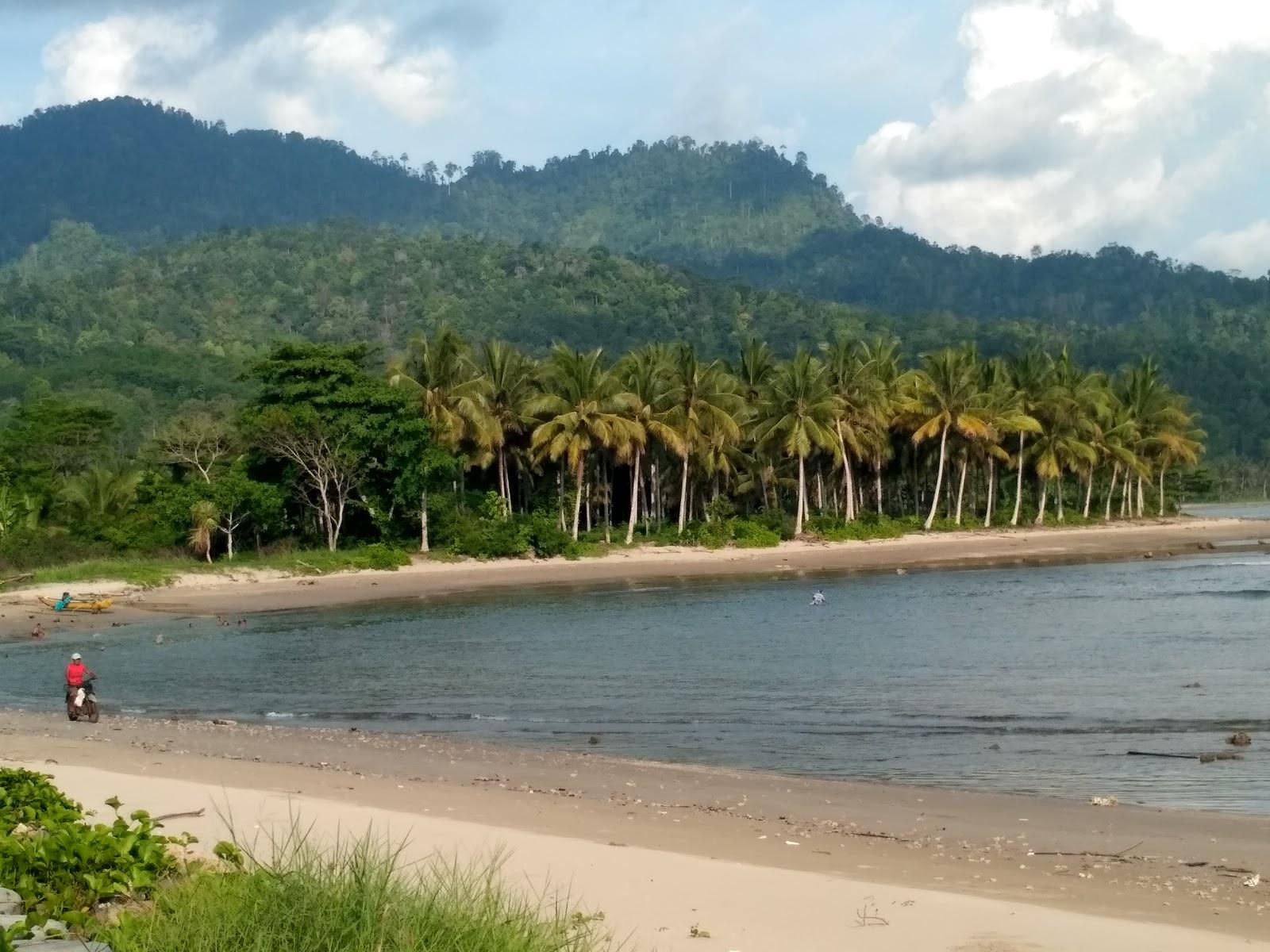 Sandee Pantai Badak Limau Yudha