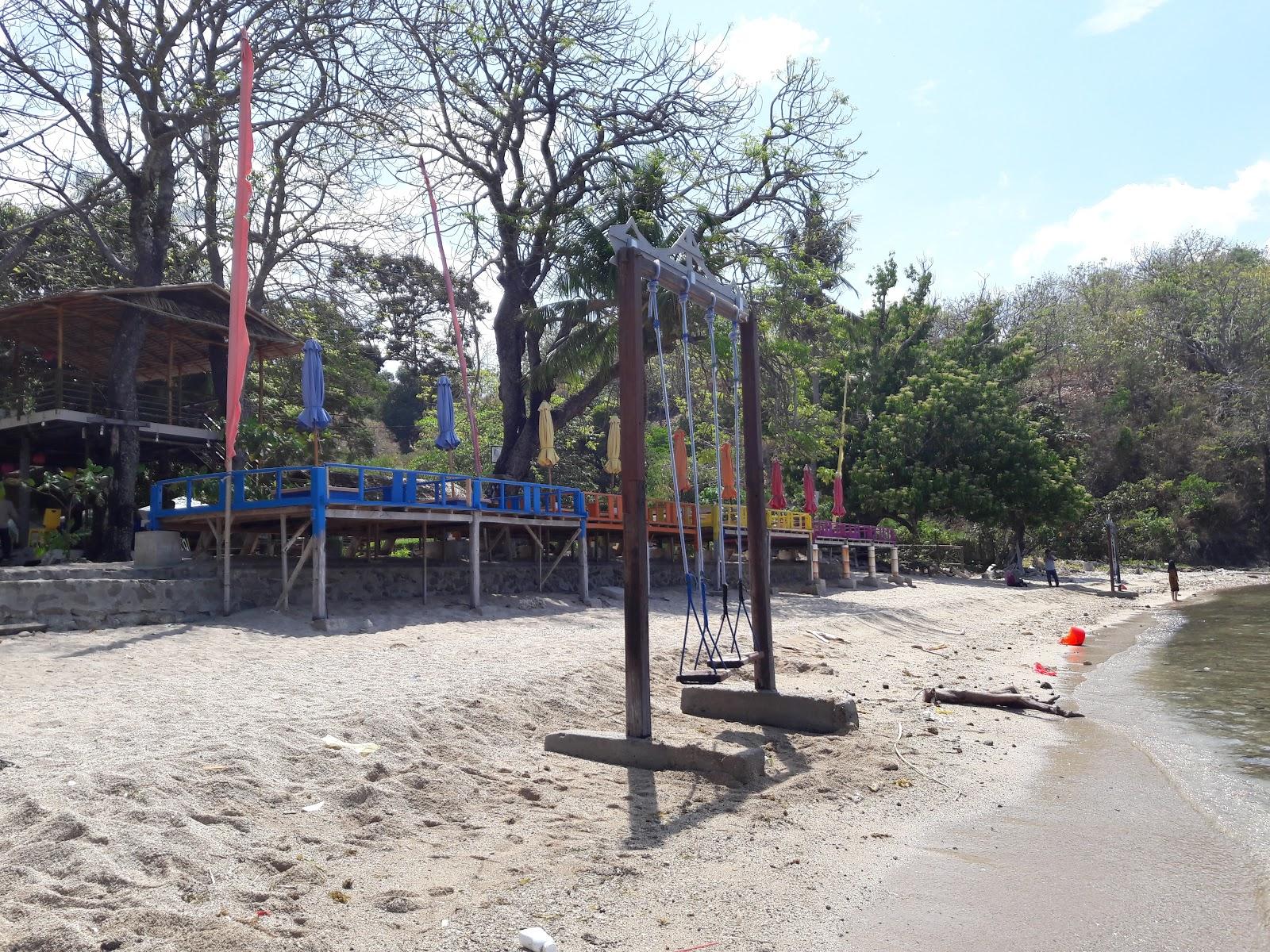 Sandee Paputo Beach