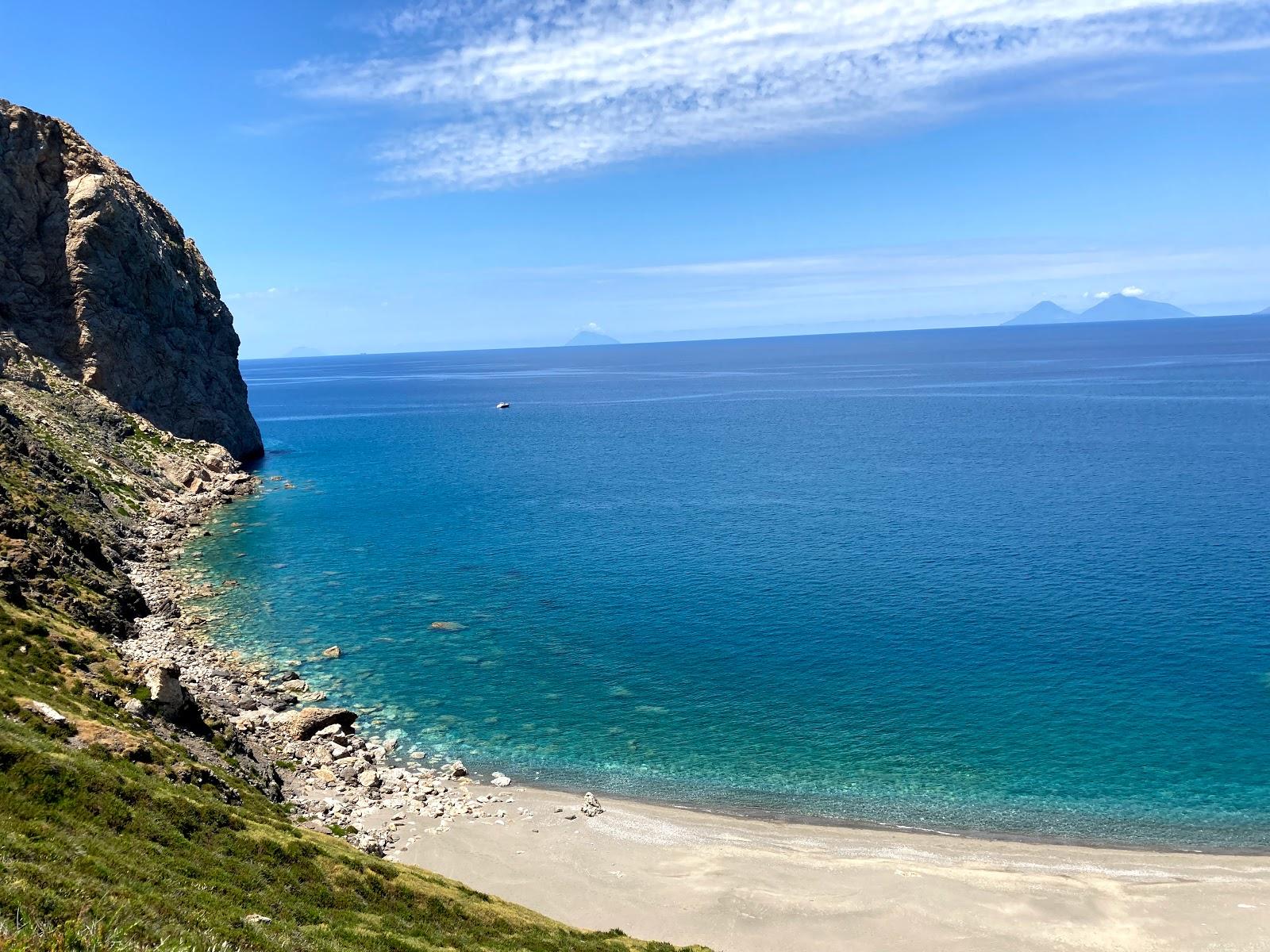 Sandee - Spiaggia Del Bue