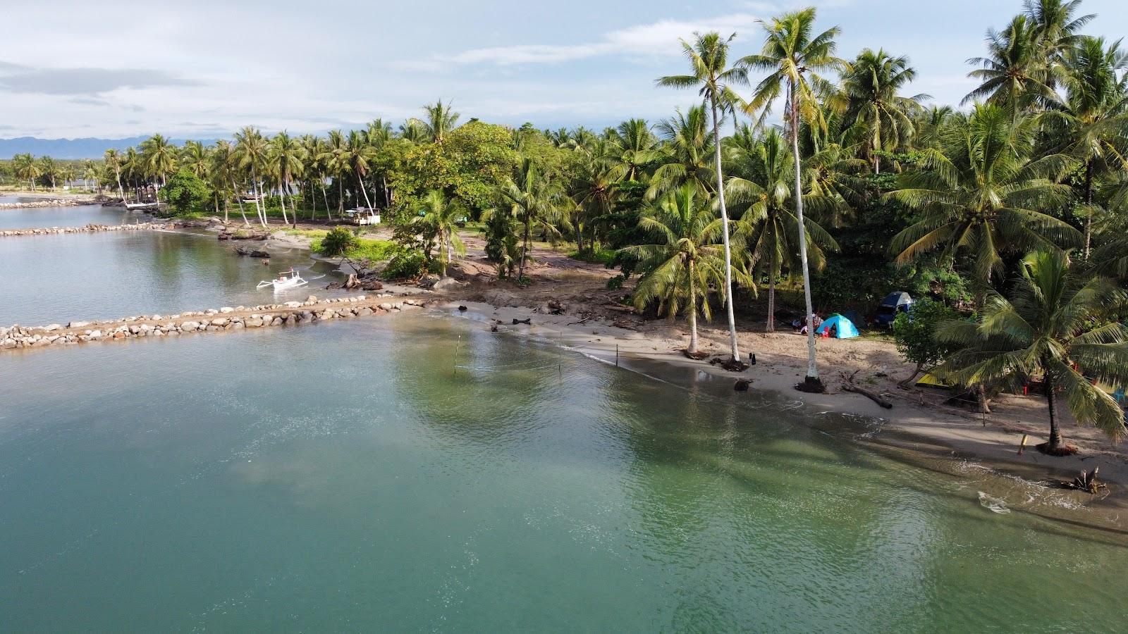 Sandee Mampie Beach