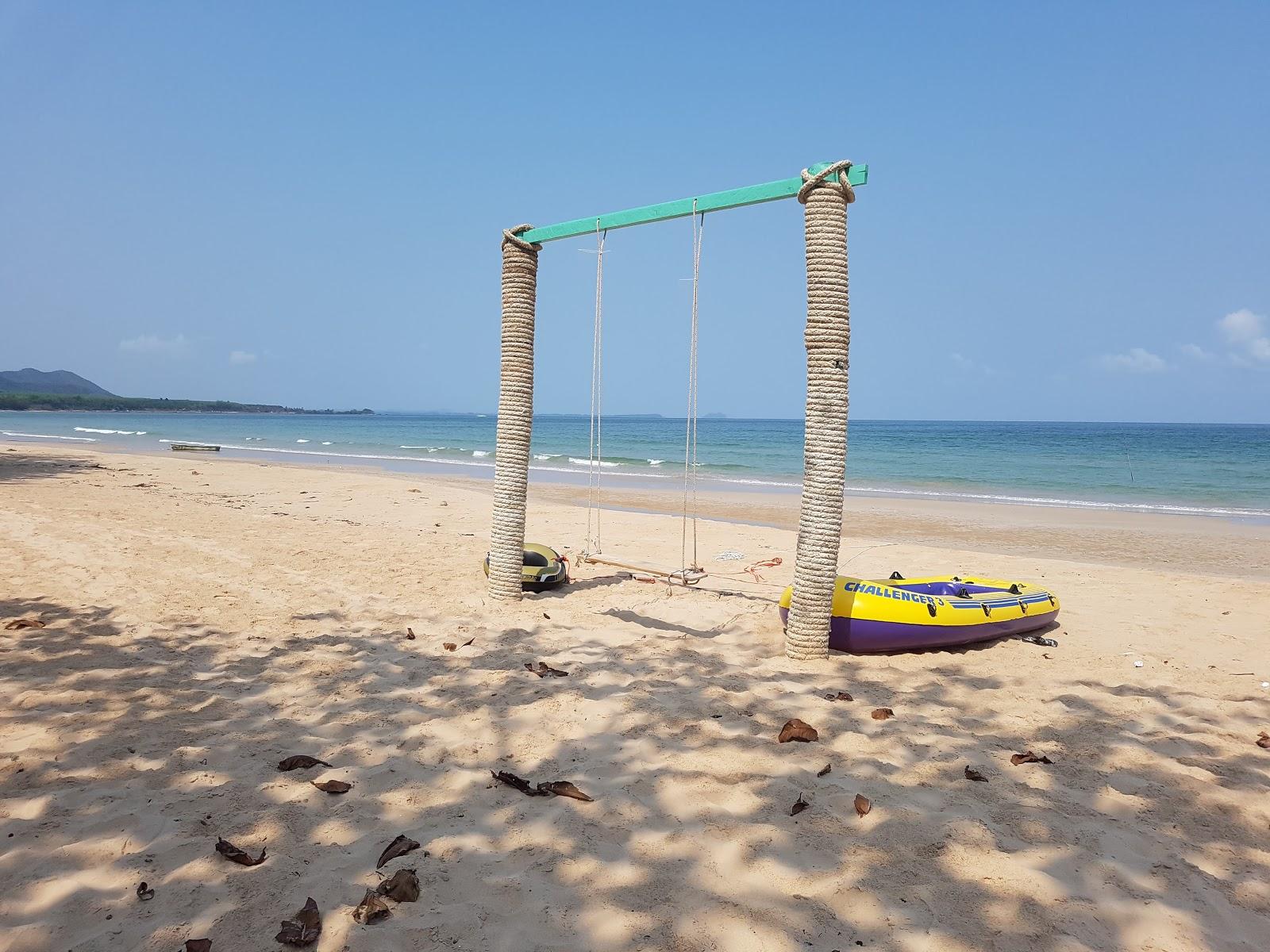 Sandee Saphli Beach