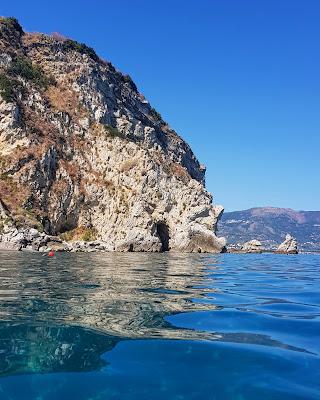 Sandee - Spiaggia E Grotte Di Valle Tindari