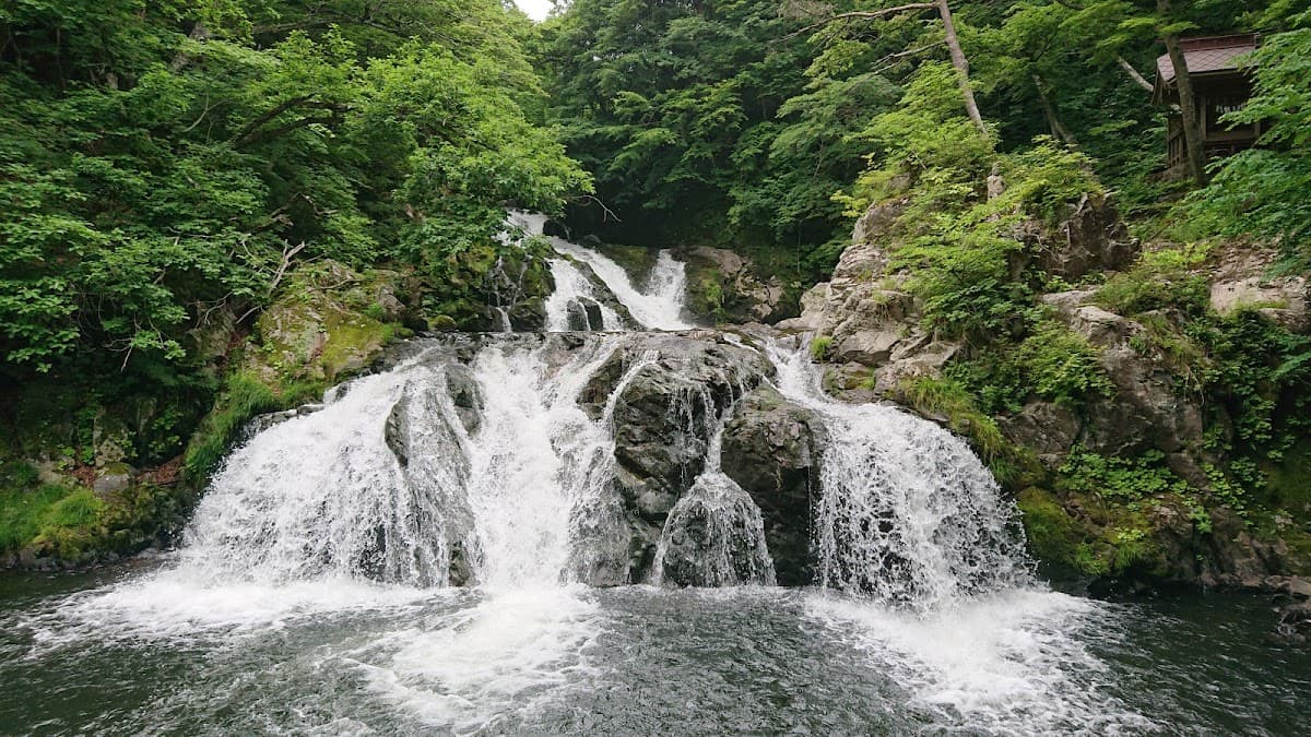 Sandee - Nakano White Falls