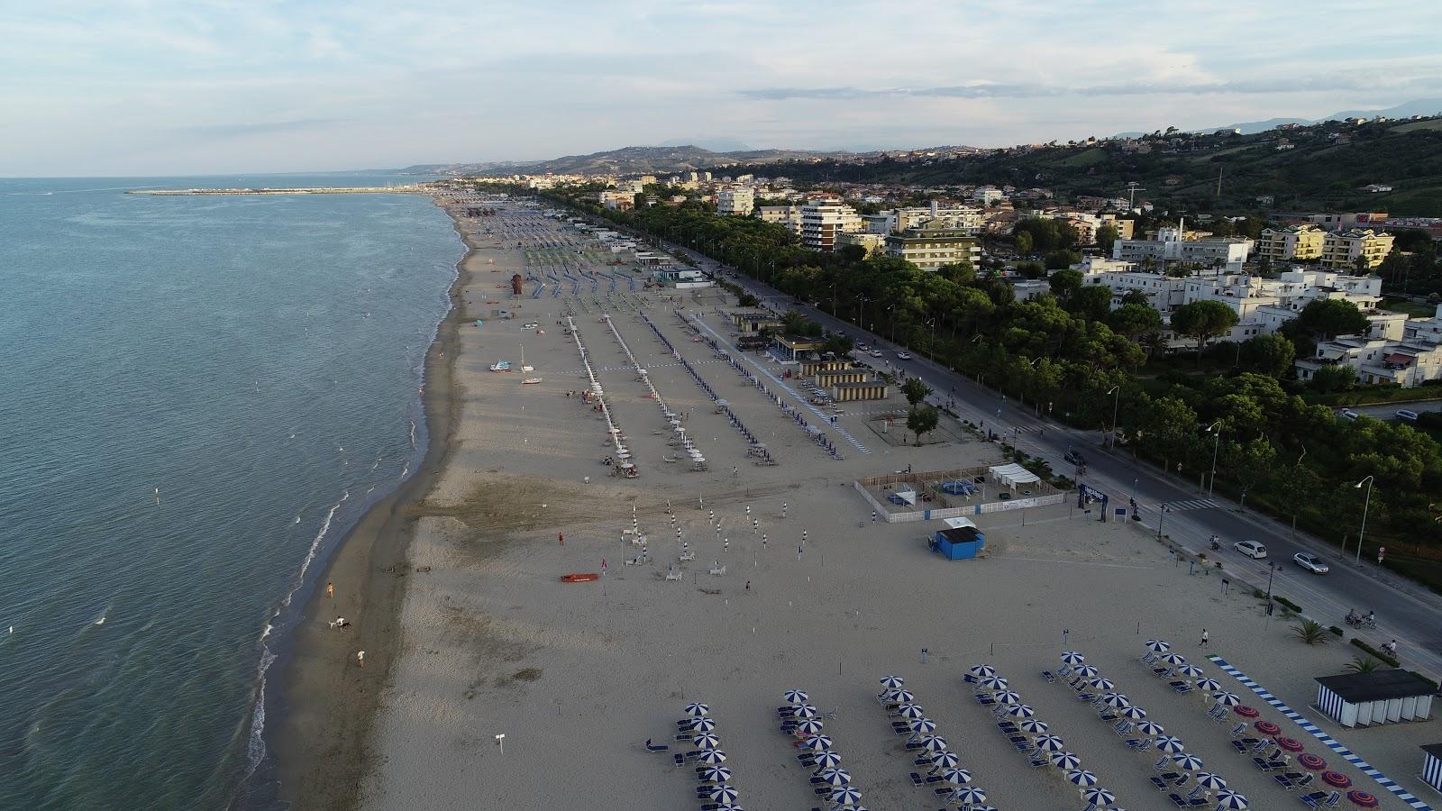 Sandee Unica Beach