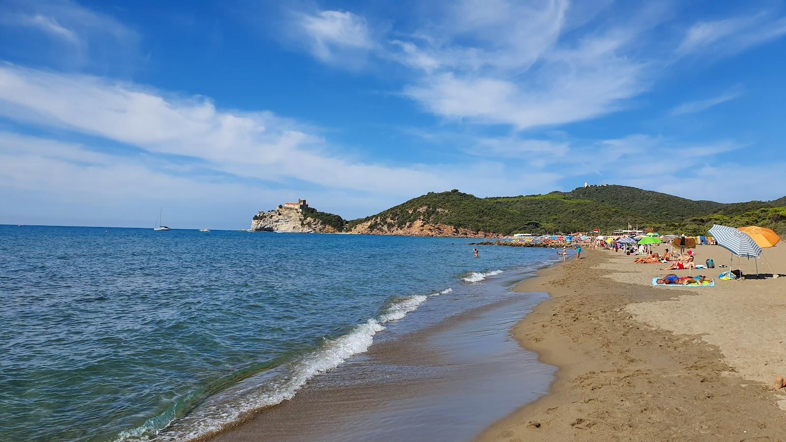 Sandee Spiaggia Libera Cani Bau Beach Photo