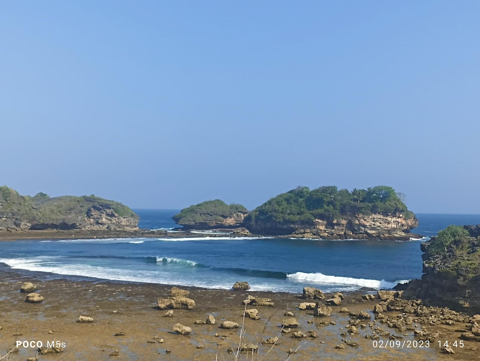 Sandee Blosok Beach Photo