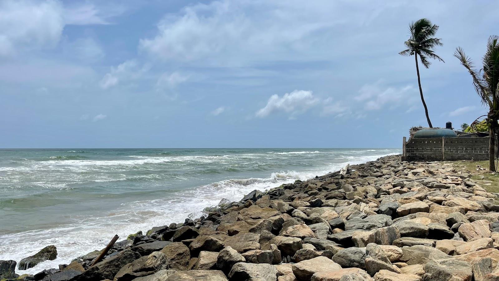 Sandee Lunawa Beach