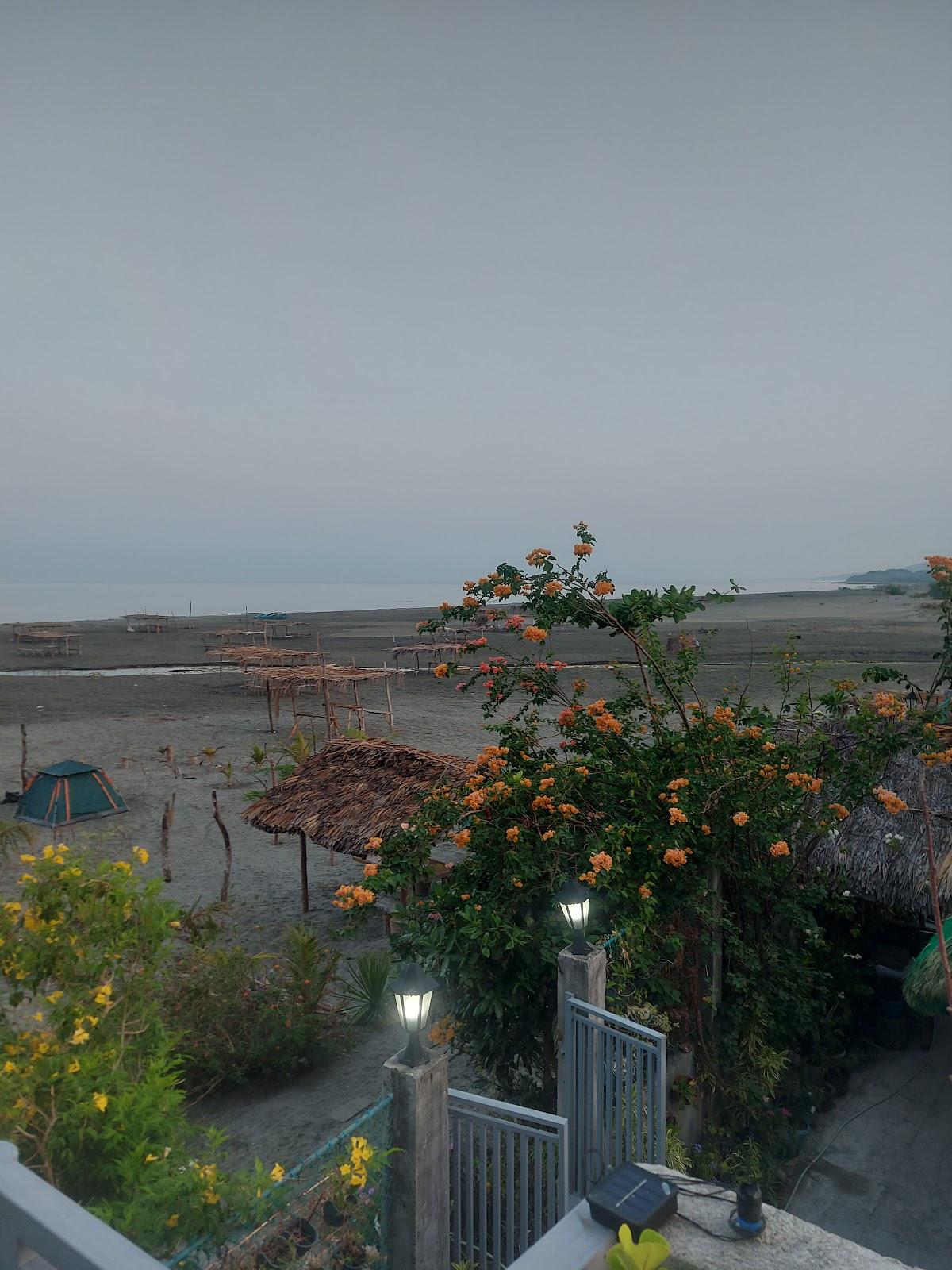 Sandee Balai Jardin Beach Resort