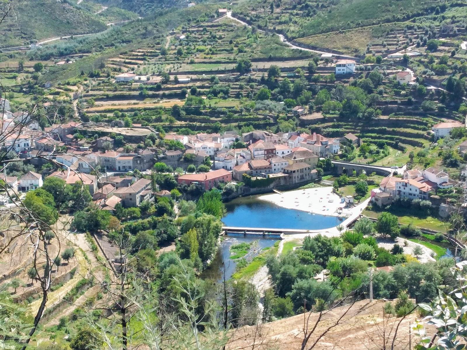 Sandee Praia Fluvial De Avo Photo