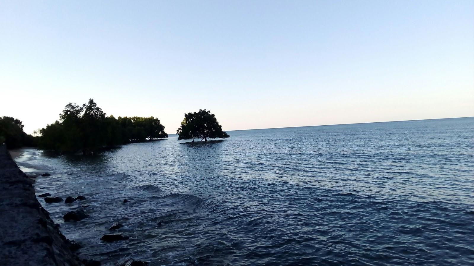 Sandee Pantai Pura Weri