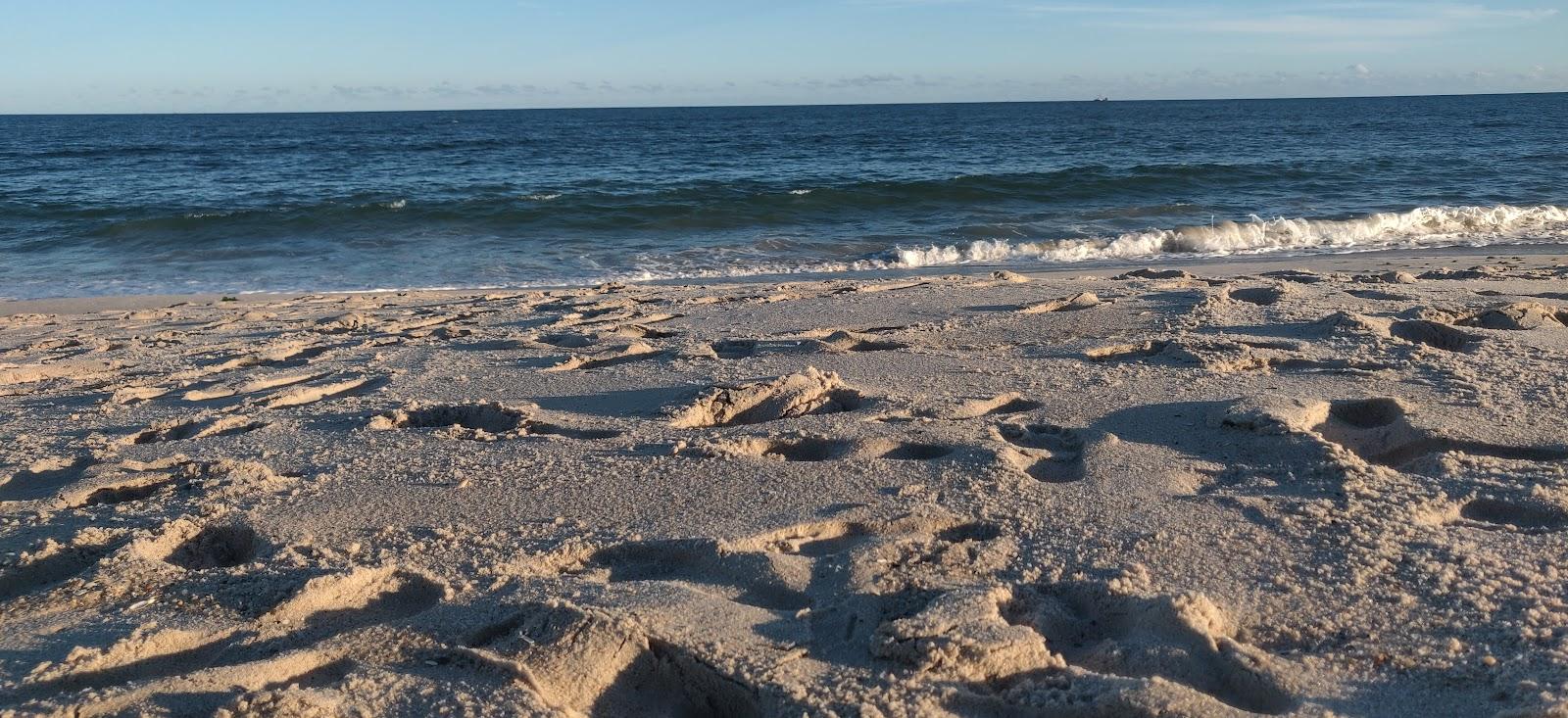 Sandee Tiana Beach