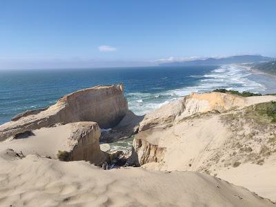 Sandee - Cape Kiwanda State Natural Area