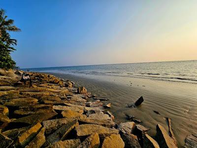 Sandee - Ozhukkuthodu Beach