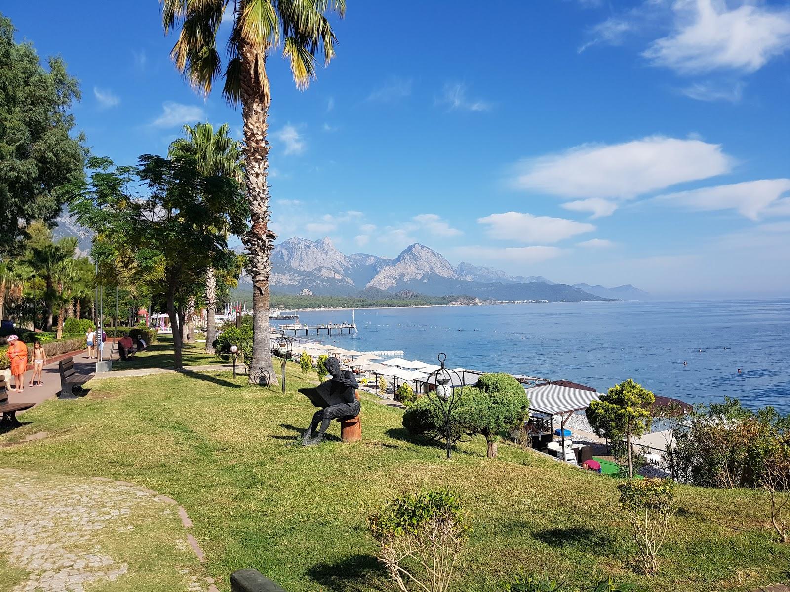Sandee Kulugu Park Plaji