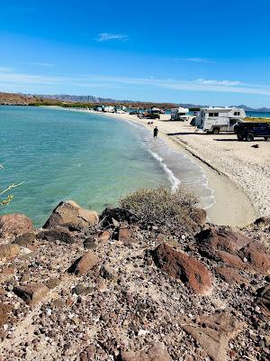 Sandee - Playa El Requeson