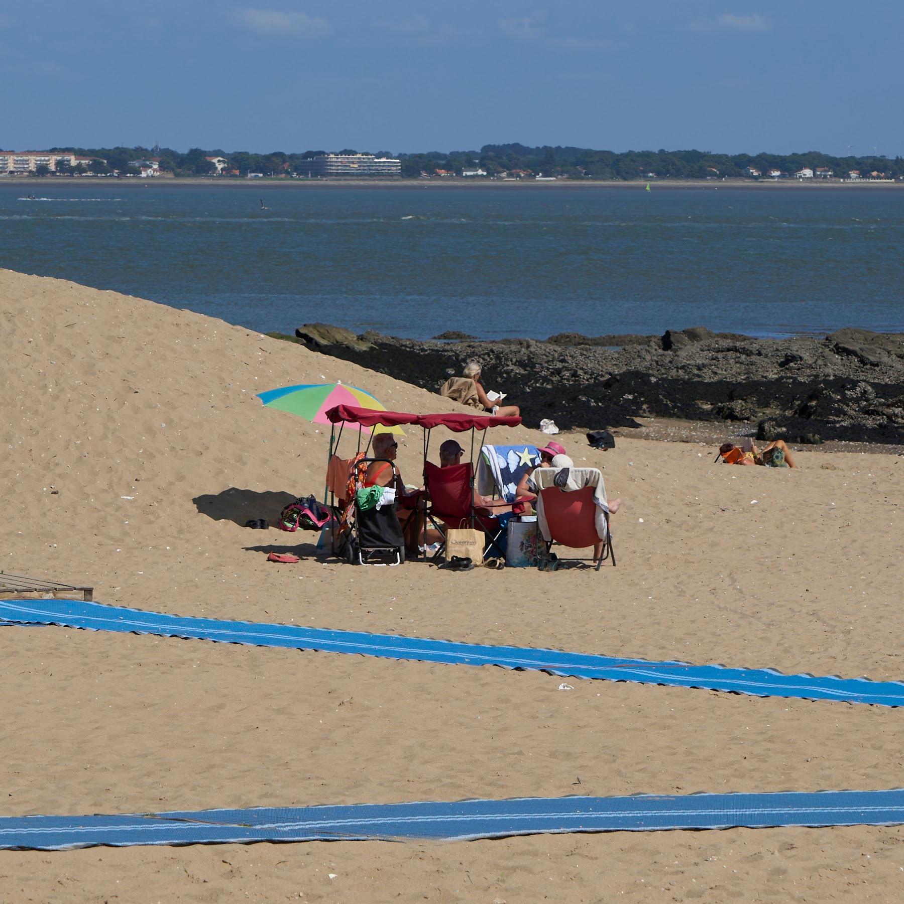 Sandee Plage De Villes-Martin Photo