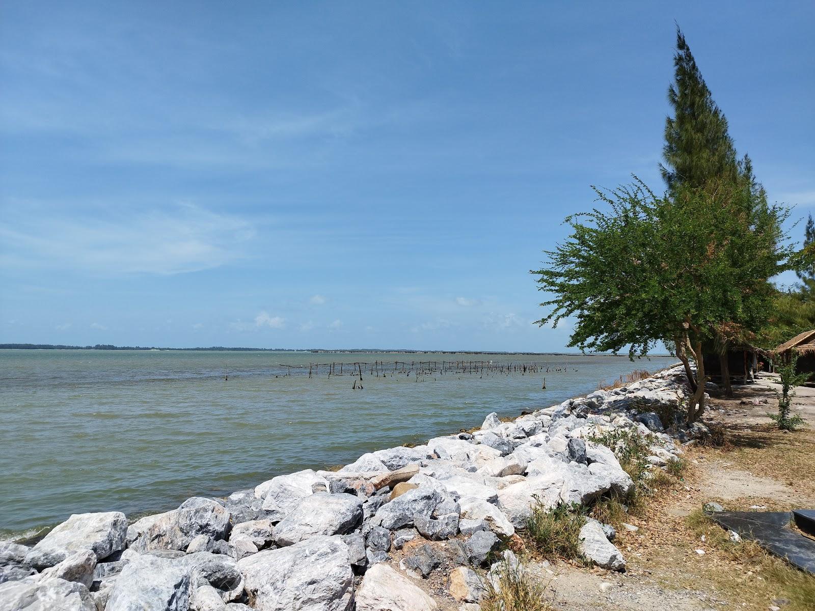 Sandee Rusamilae Beach