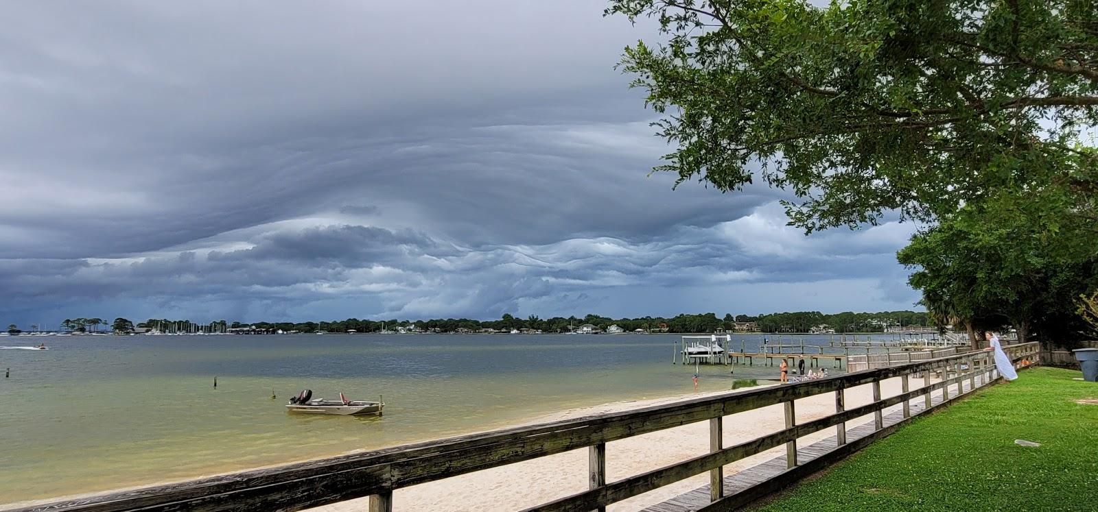 Sandee - Garniers Beach Park