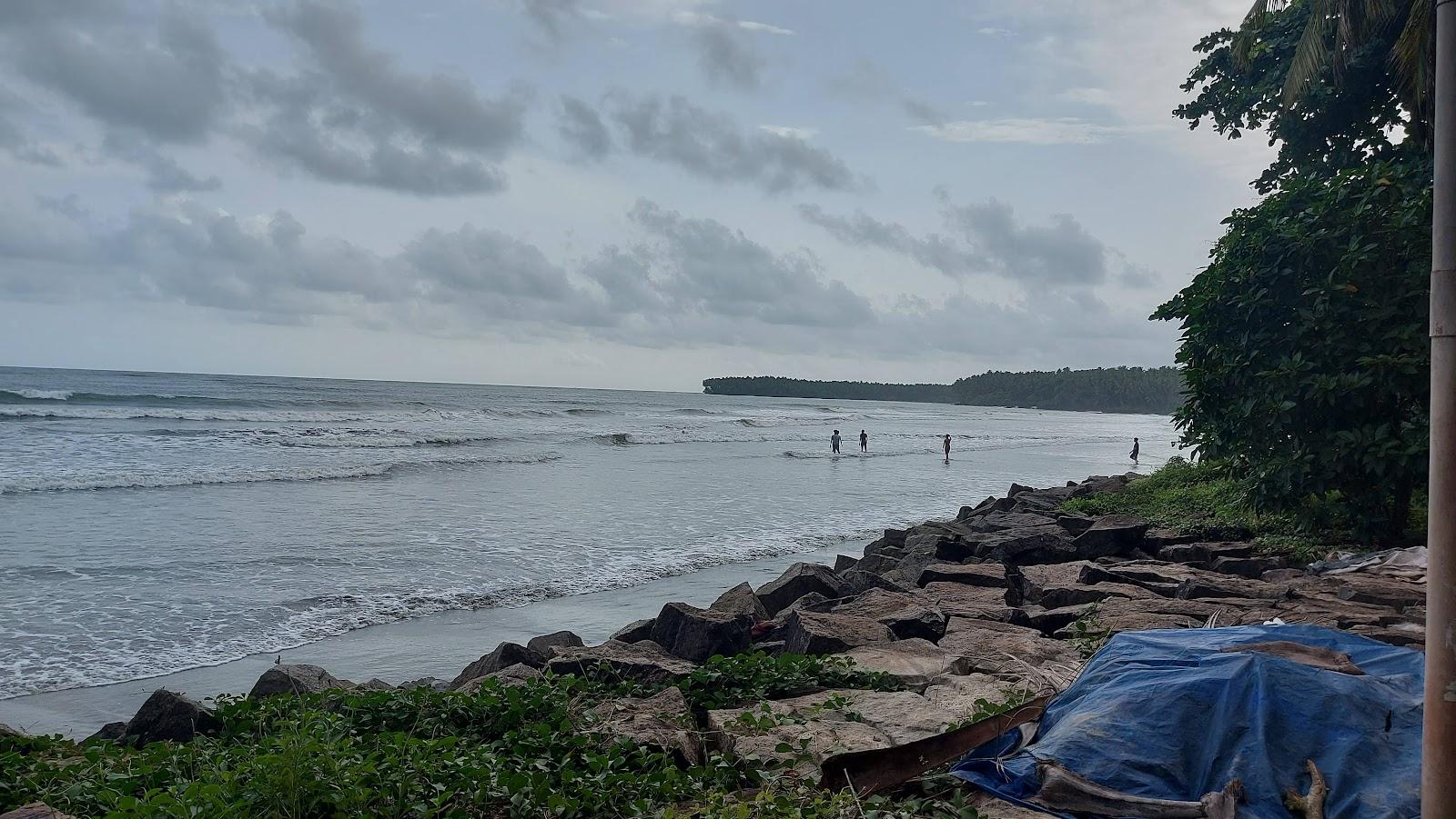 Sandee Uralath Thazha Beach. Photo