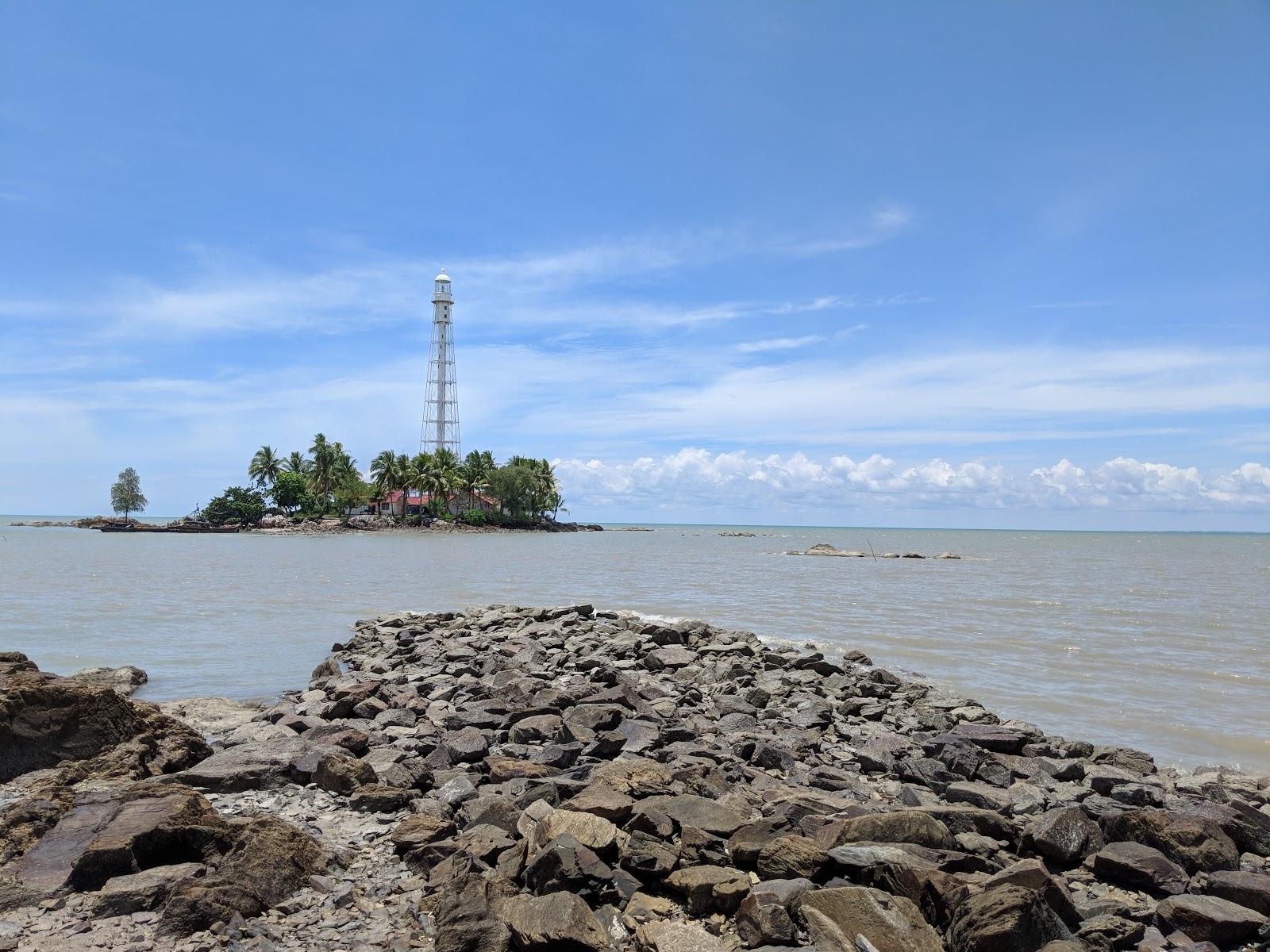 Sandee Mercusuar Pulau Besar Photo