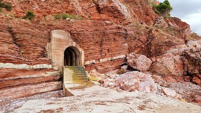 Sandee - Devachen Beach - Sutomore Mountain Tunnel