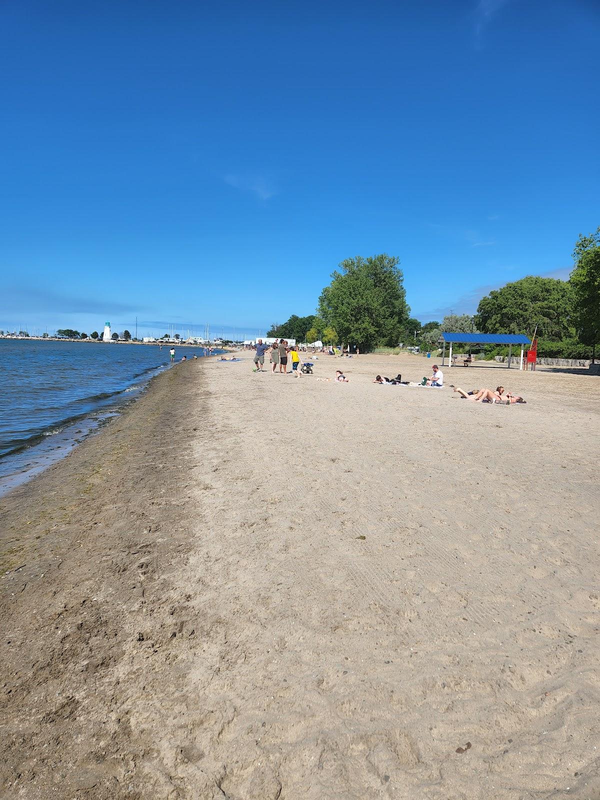 Sandee Lakeside Park