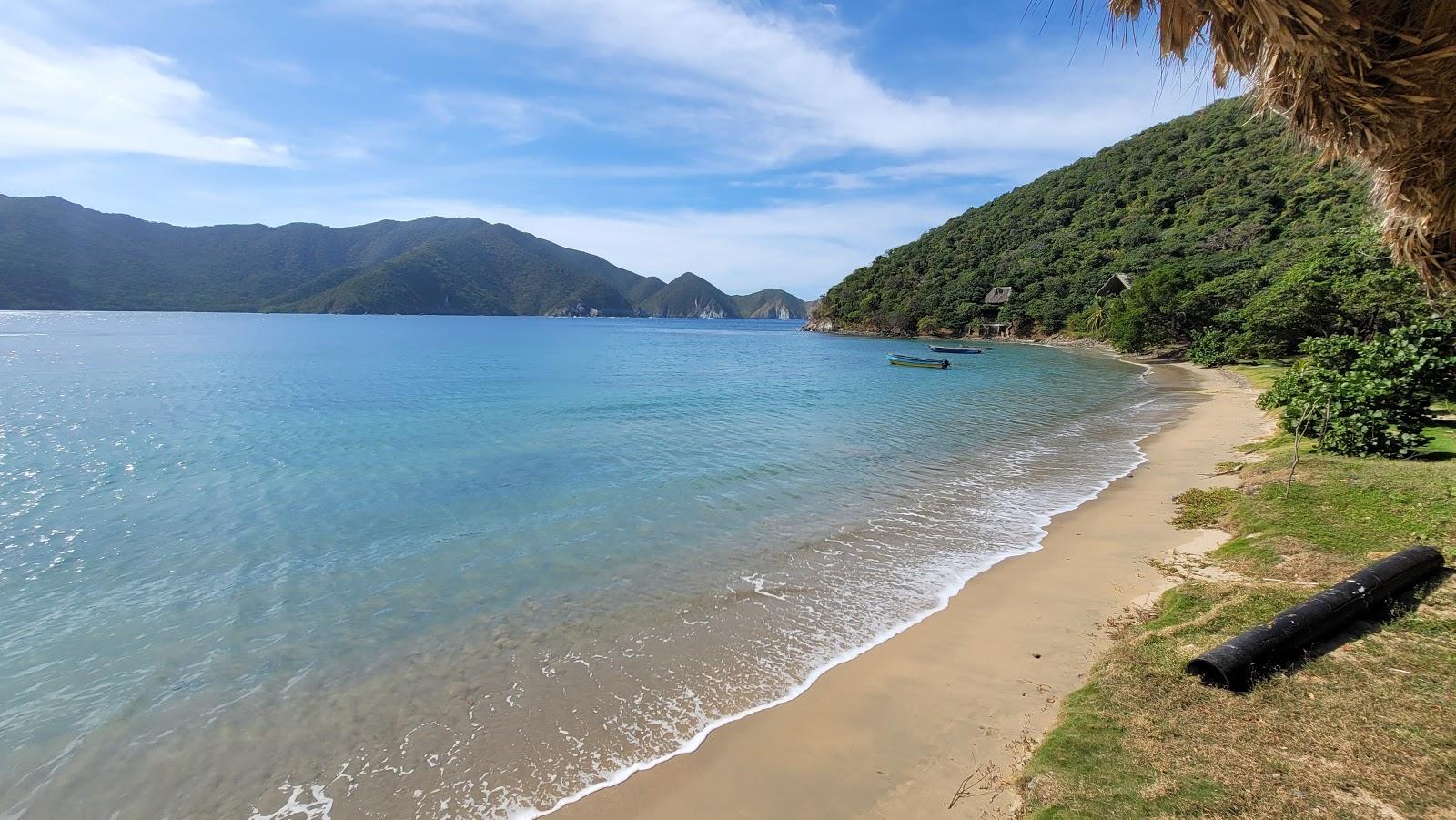 Sandee Cinto Beach