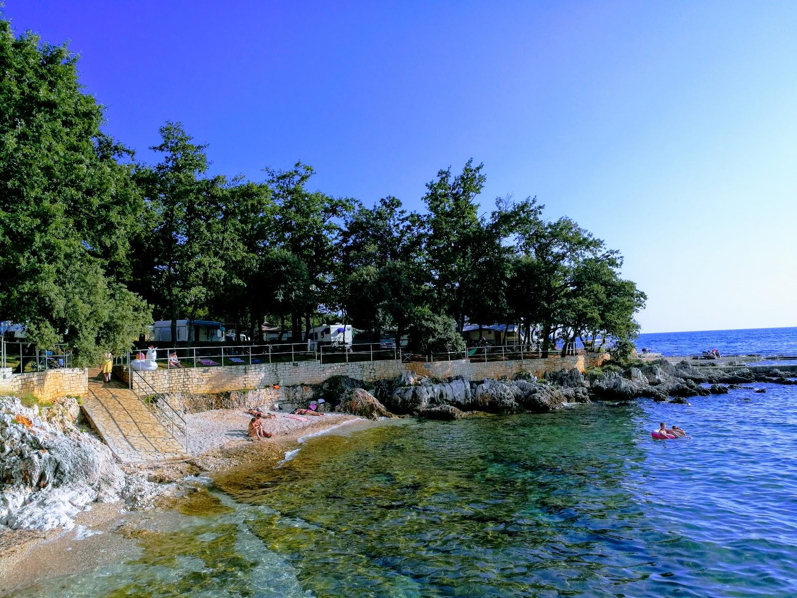 Sandee Beach Bijela Uvala