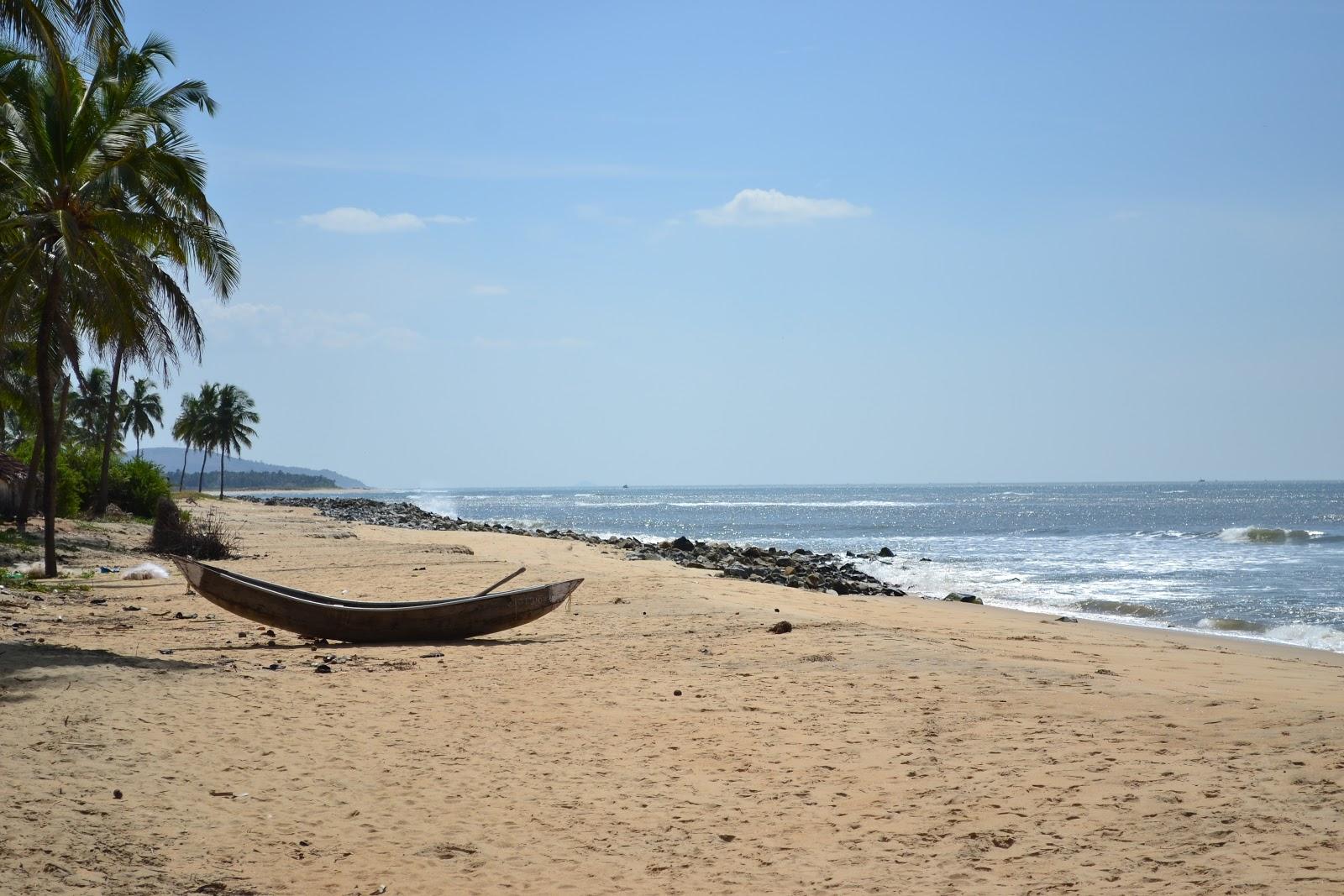 Sandee Pavinkurva Beach
