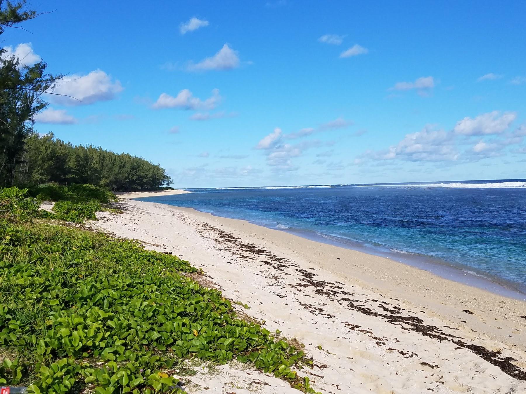 Sandee Pointe Aux Roches Beach