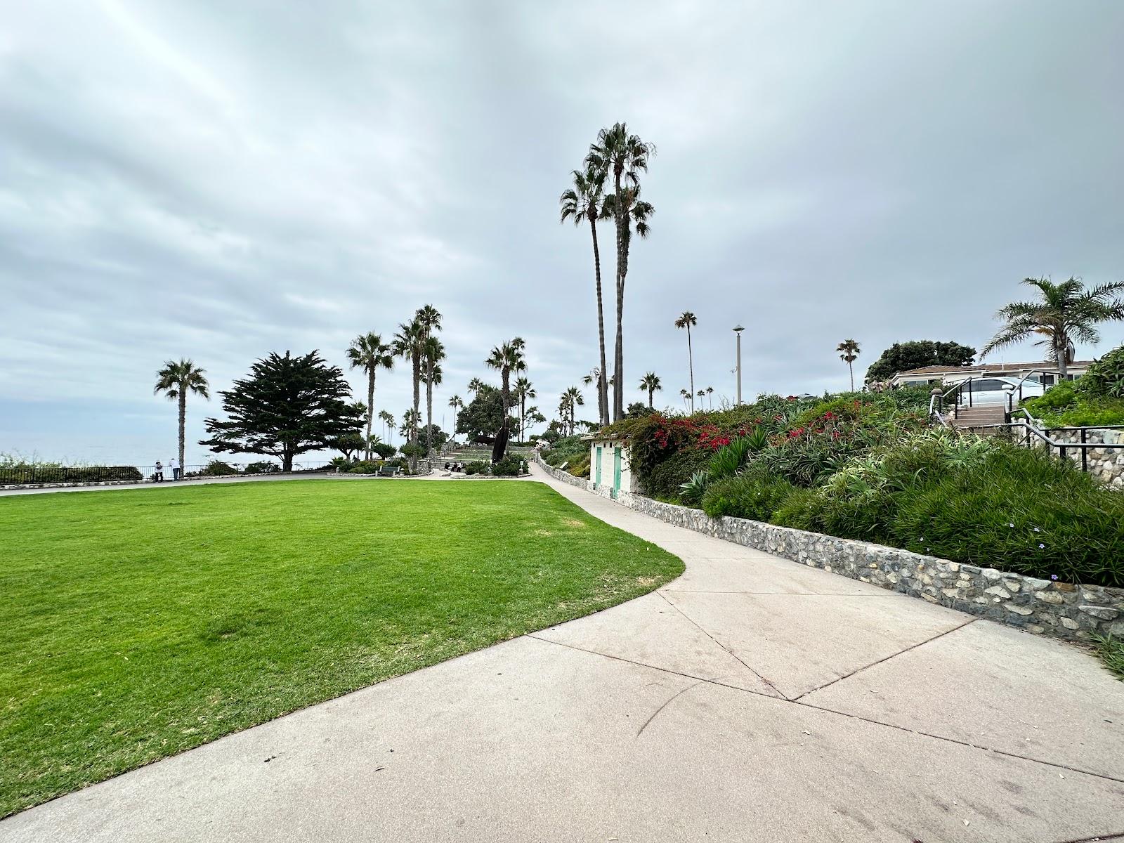 Sandee Rockpile Beach Photo