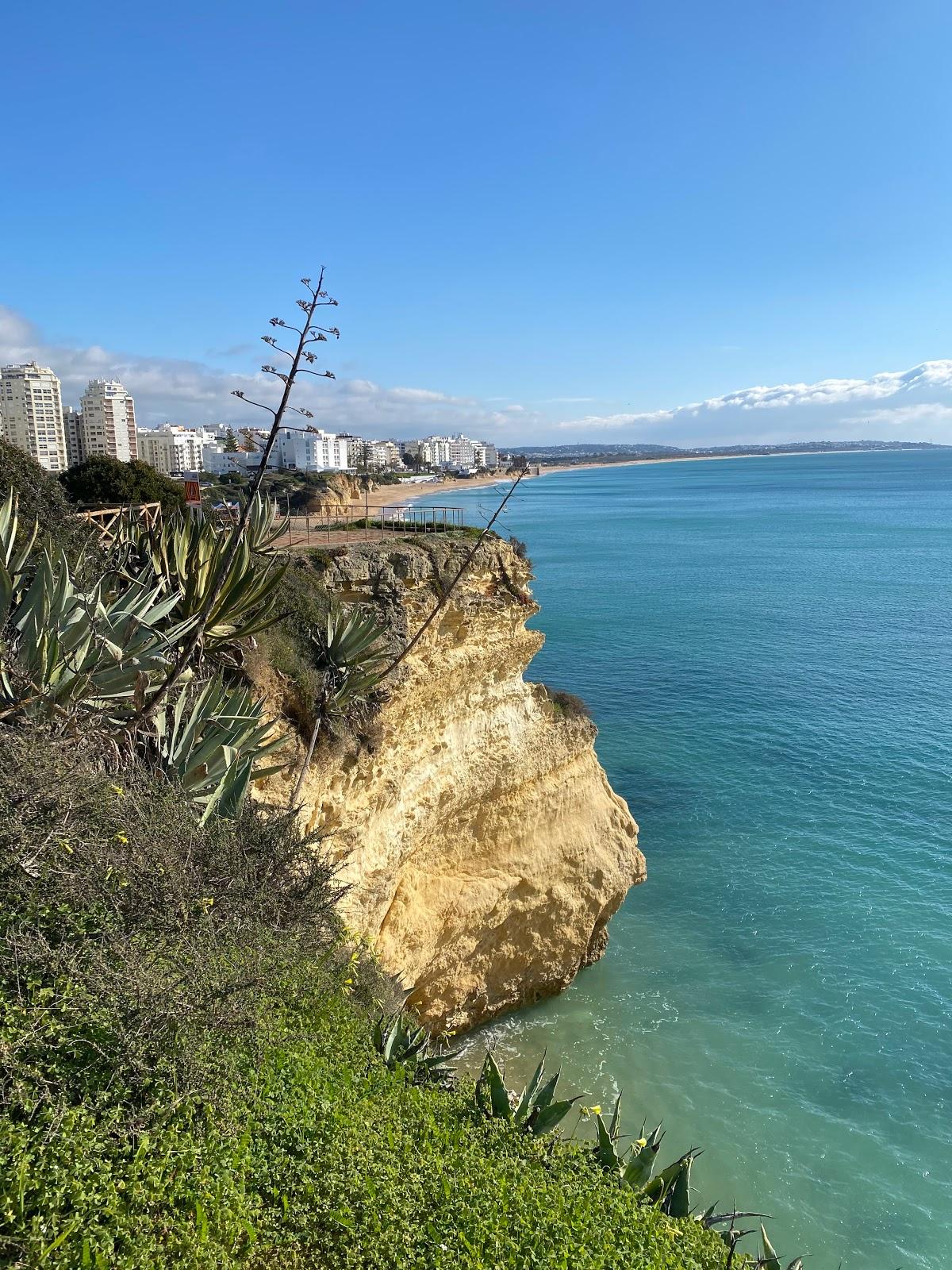 Sandee - Praia Do Vale Do Olival