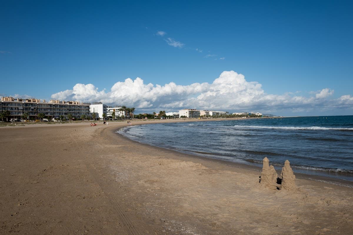 Sandee - La Mota / Los Molinos