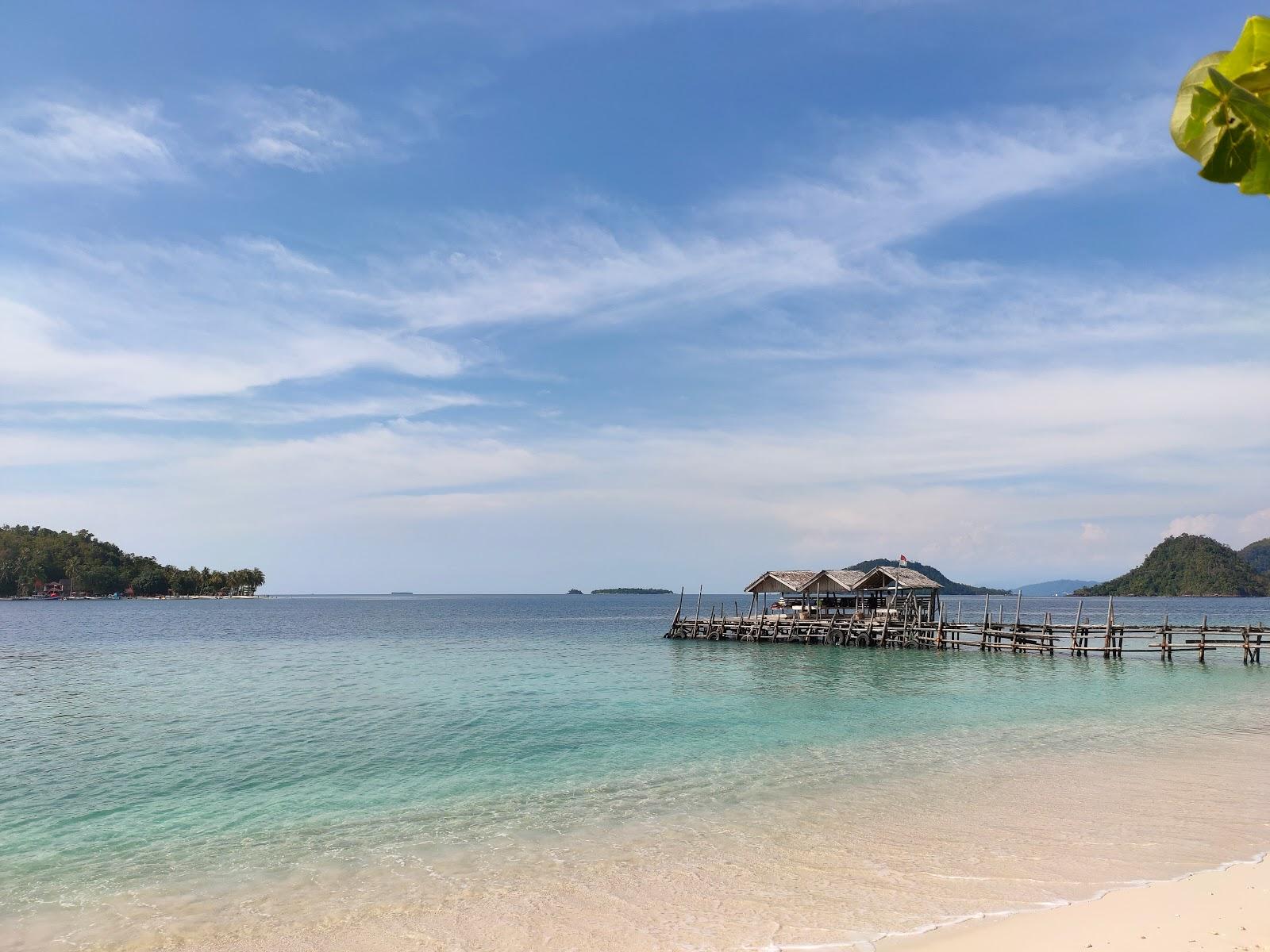 Sandee Pulau Pamutusan